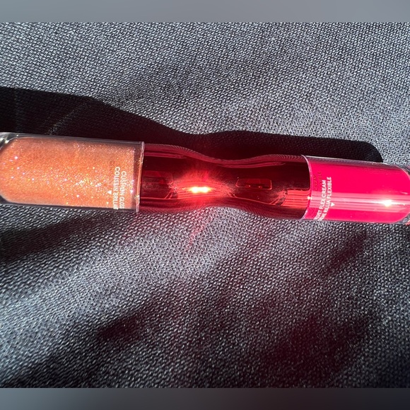 One size OPEN WIDE lip duo 🫦 - Picture 2 of 3